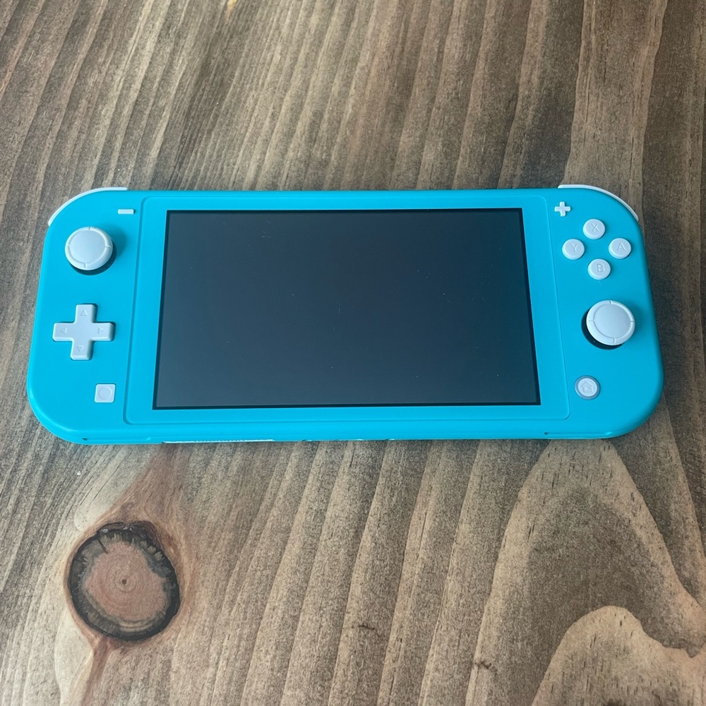 Turquoise Nintendo Switch Lite